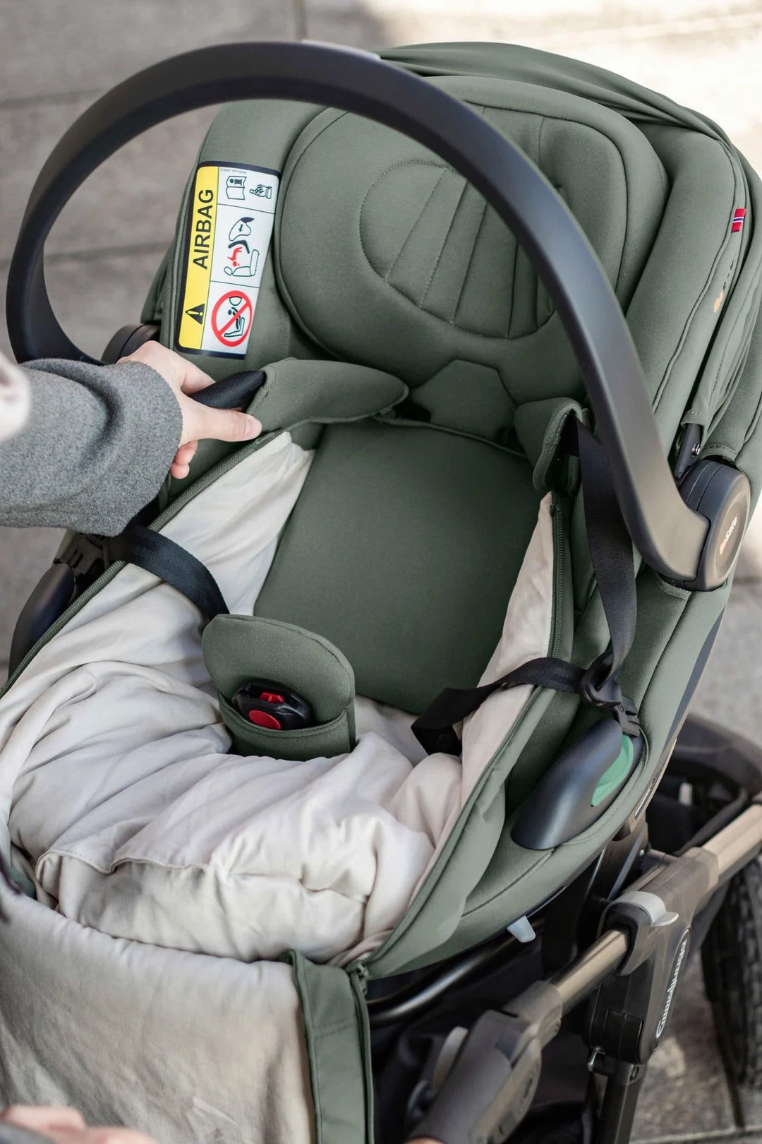 BeSafe Wind &amp; Weather Cover