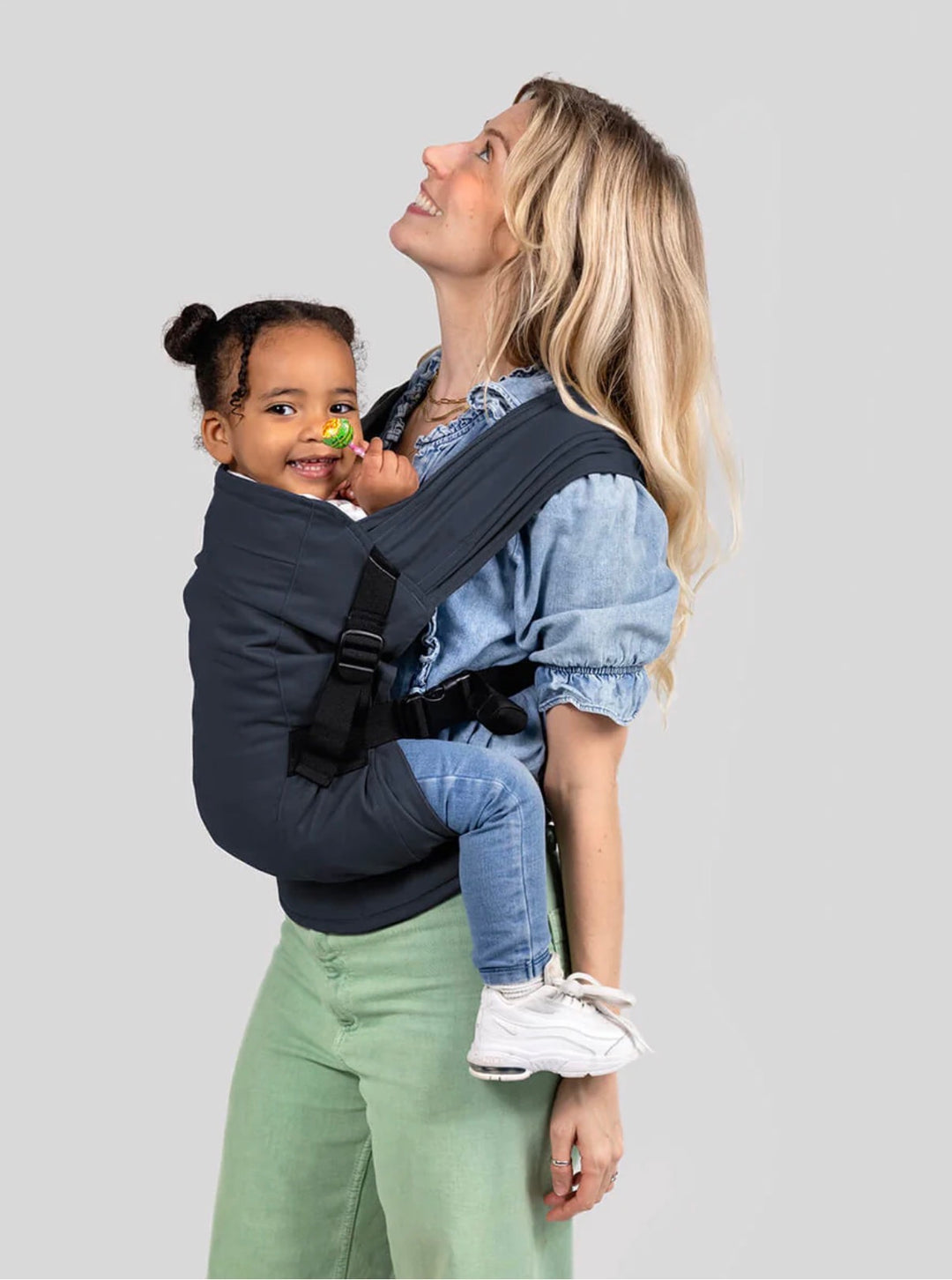 Izmi Adventure Toddler Carrier